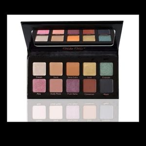 Violet voss essential palette